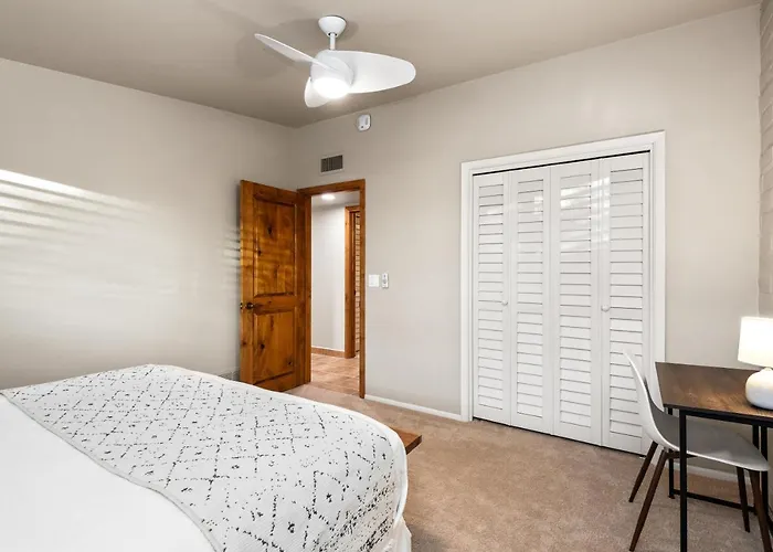 Holiday home @tucsonmuralhouse W/pool & Hot Tub On Golf Course Oro Valley