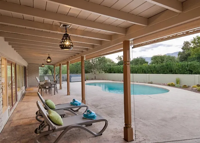 @tucsonmuralhouse W/pool & Hot Tub On Golf Course Holiday home Oro Valley