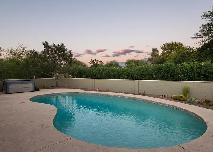 @tucsonmuralhouse W/pool & Hot Tub On Golf Course Oro Valley